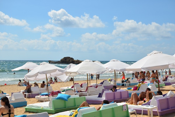 Sunday At Edde Sands